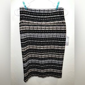 NWT Lula Roe Black and White Cassie Pencil Skirt
